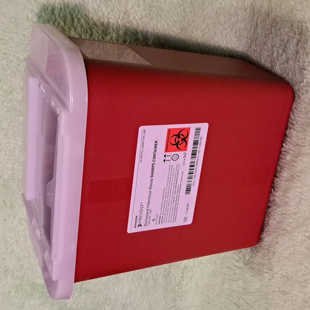 Biohazard waste bin